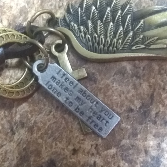 Necklace - Picture 2 of 3